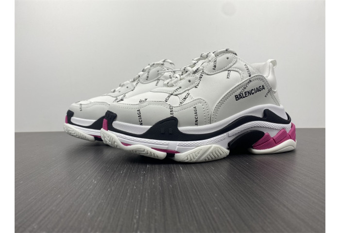 BLCG SNEAKER TRIPLE.S.