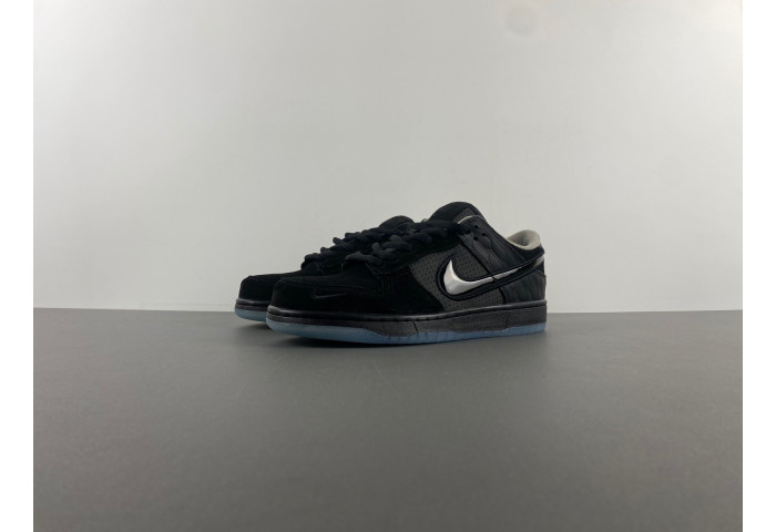 Division Street x Nike Dunk Low Oregon Black HV1470-001