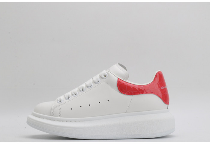 A1exa*der Mcqv*en OVERSIZED