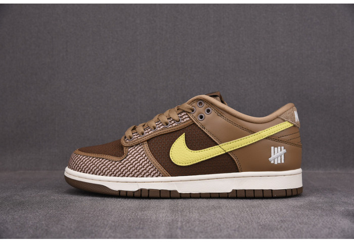 Undefeated x Dunk Low SP 'Canteen' - Nike - DH3061 200