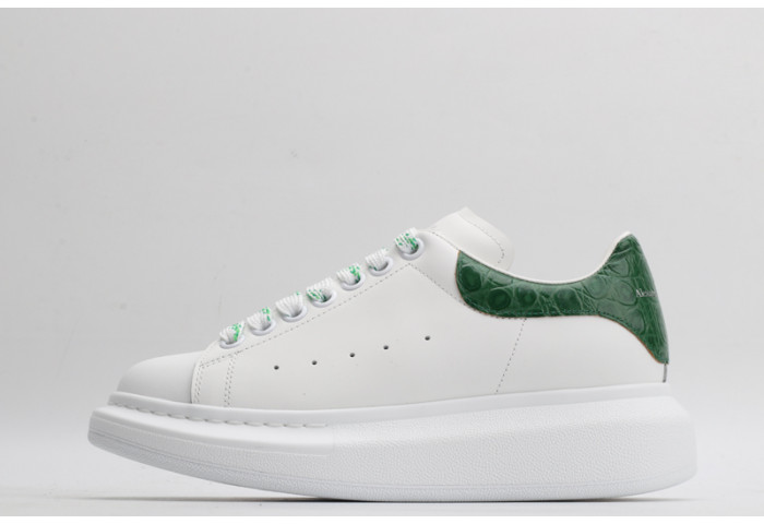 A1exa*der Mcqv*en OVERSIZED