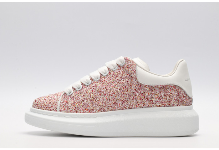 A1exa*der Mcqv*en OVERSIZED