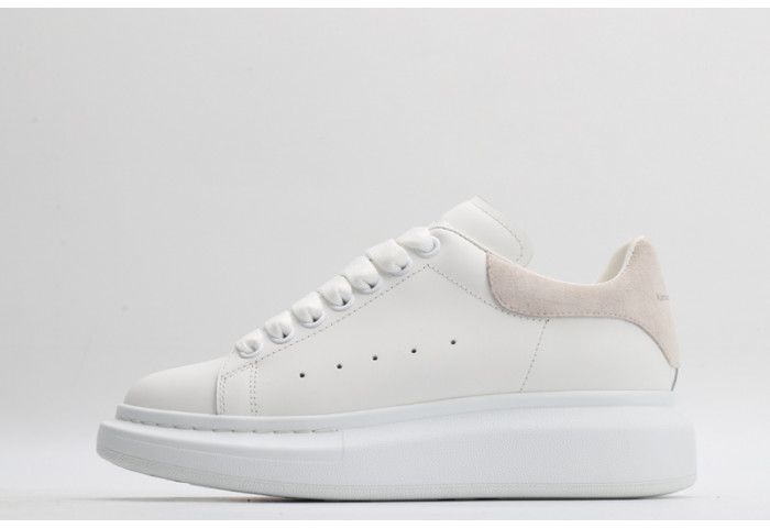 A1exa*der Mcqv*en OVERSIZED