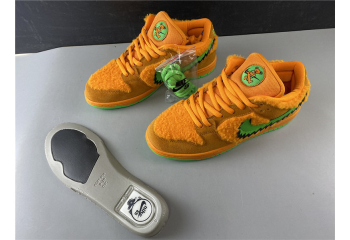 GRATEFUL DEAD X NIKE SB DUNK LOW“ ORANGE BEAR” CJ5378 800