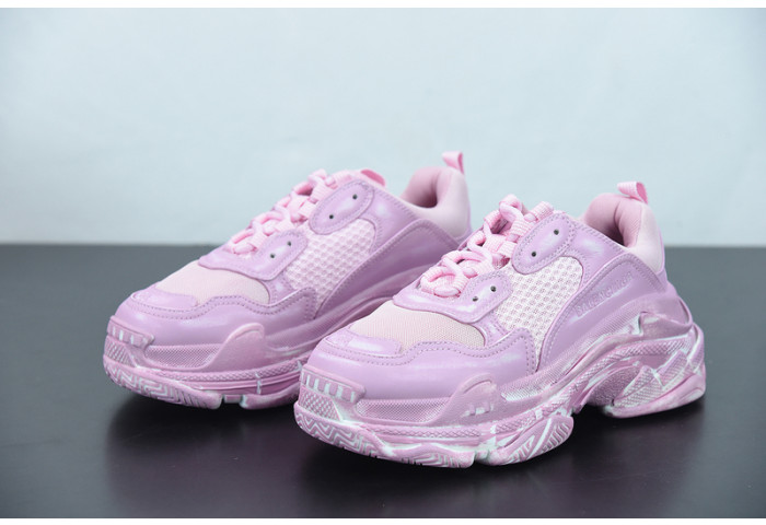 BLCG SNEAKER TRIPLE.S.