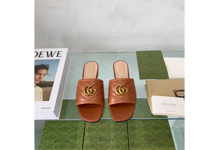 Gvc*1 SANDAL