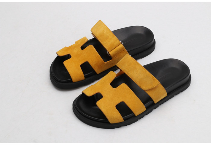 H**me5 SANDALS