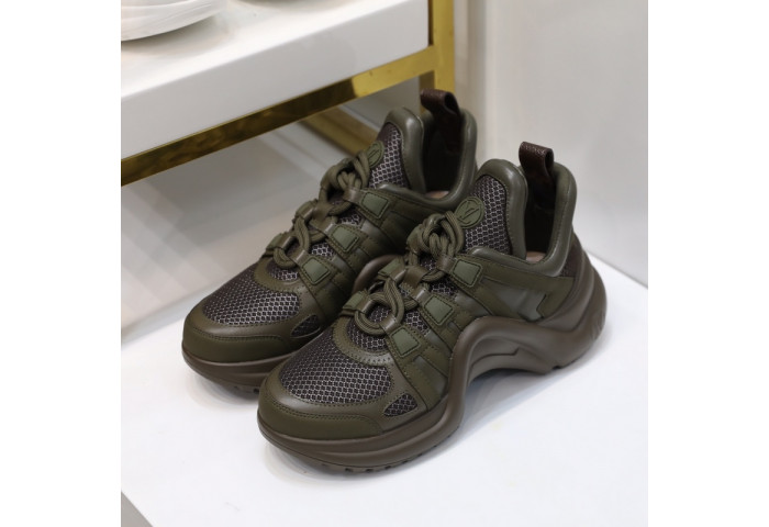 LO1_VTS ARCHLIGHT SNEAKER