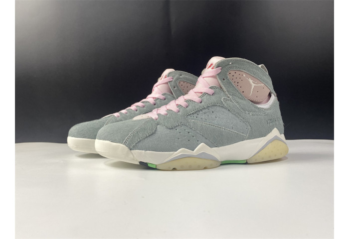 AIR JORDAN 7 “HARE 2.0” CT8528-002