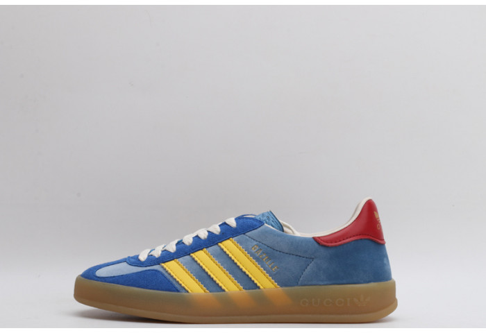 Gv*c* X ADIDA* SNEAKER