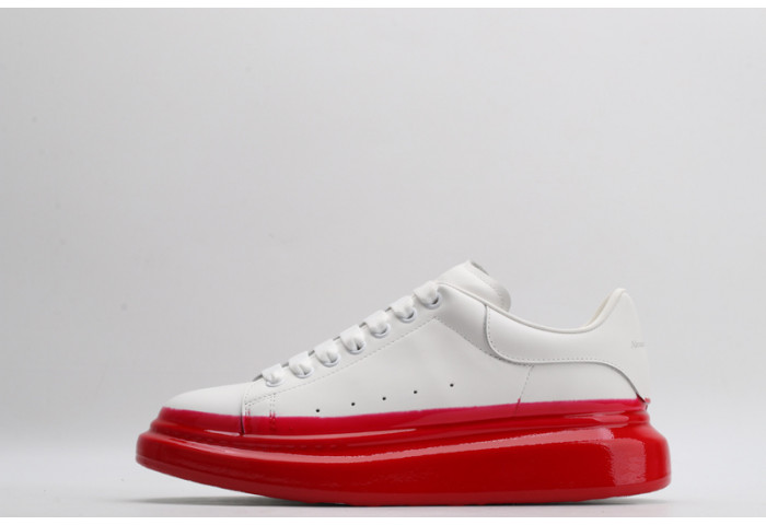 A1exa*der Mcqv*en OVERSIZED