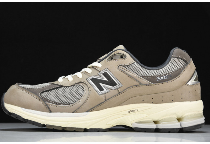 New Balance M2002RAW