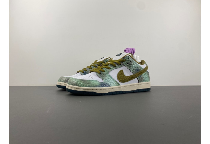 Alexis Sablone x Nike SB Dunk Low HJ3386-300