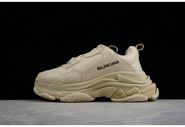 BLCG SNEAKER TRIPLE.S.