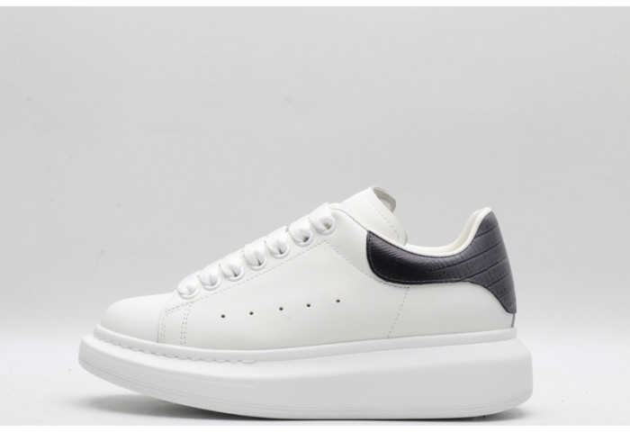 A1exa*der Mcqv*en OVERSIZED