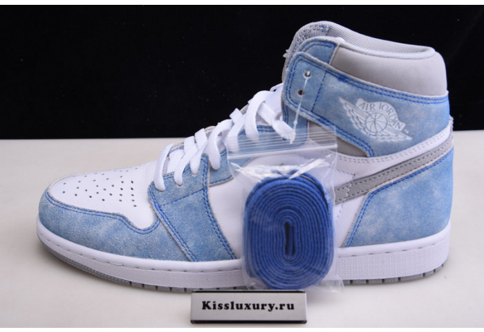 Air Jordan 1 Retro High OG "Hyper Royal" 555088-402