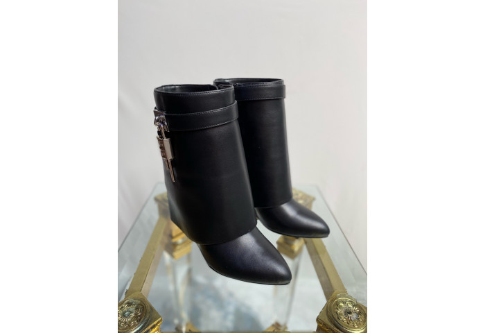 Givenchy BOOTS