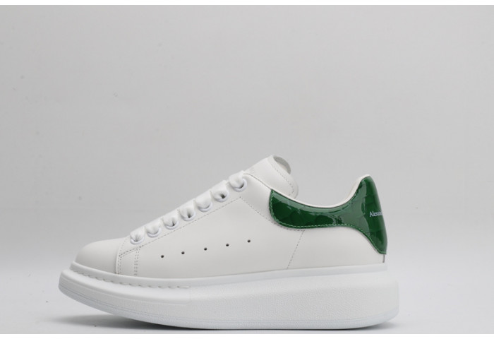 A1exa*der Mcqv*en OVERSIZED