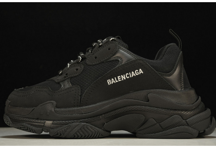 BLCG SNEAKER TRIPLE.S.