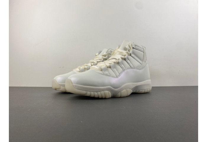 Jordan W Air Jordan 11 Retro Pearl AR0715-110