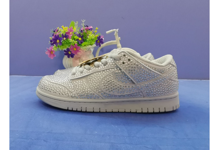 Nike Dunk Low Cactus Plant Flea Market Pure Platinum  CZ2670-001