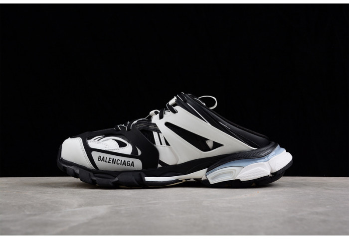 Ba1en*iaga Track Mule