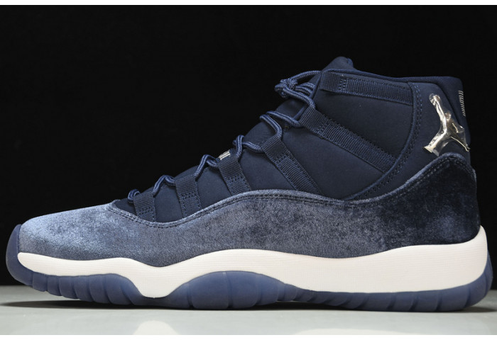 Air Jordan 11 WMNS "Midnight Navy" AR0715-441