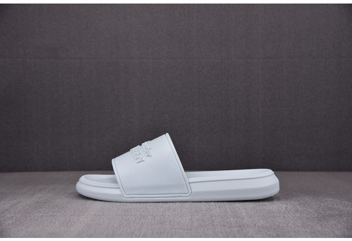 A1exa*der Mcqv*en SANDALS