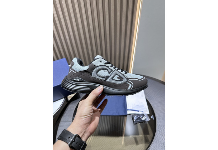 DIO B30 LowTop Sneaker