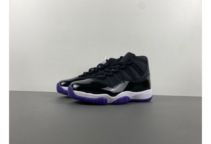 AIR JORDAN 11 RETRO WHITE/BLACK/PURPLE CT8812-999