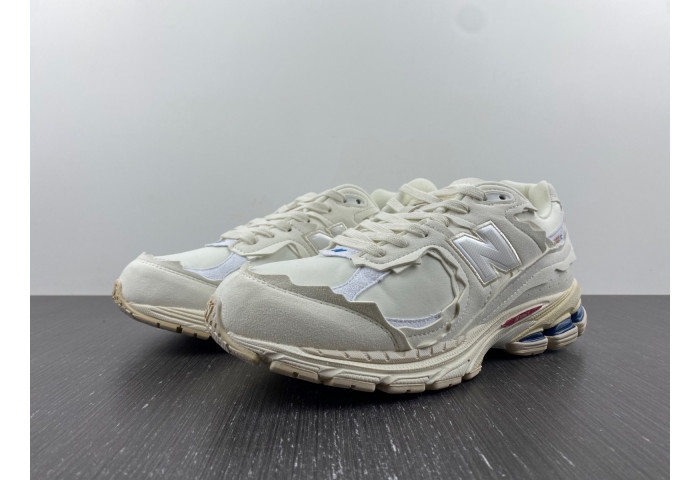 New Balance 2002R M2002RDC