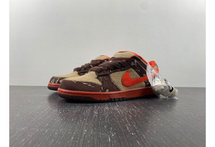 NIKE DUNK LOW PRO SB 'HUNTER REESE FORBES' 304292-281