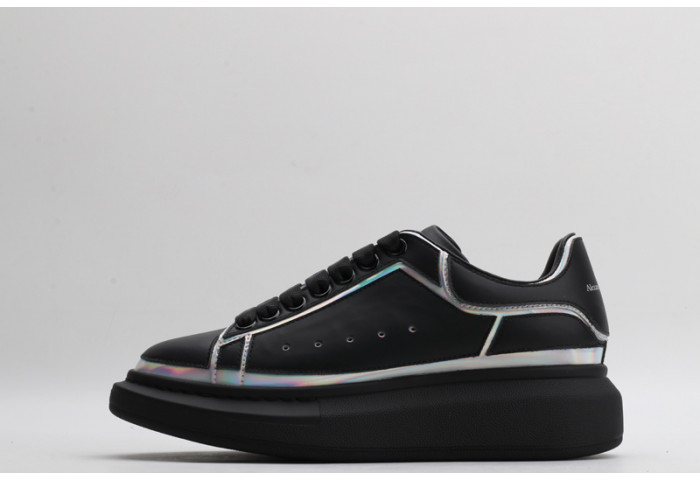 A1exa*der Mcqv*en OVERSIZED