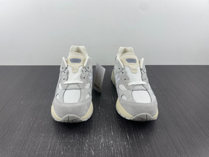 New Balance M992MD