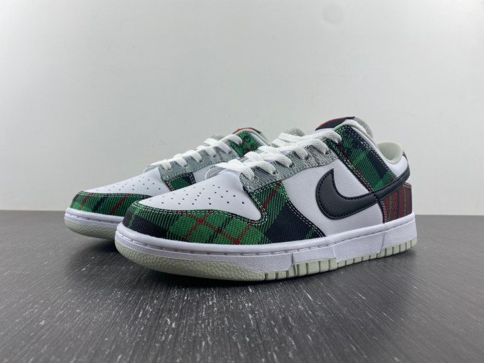 Nike Dunk Low Tartan Plaid DV0827-100