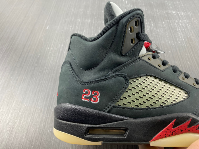 Jordan 5 Retro Gore-Tex Off-Noir  - DR0092-001