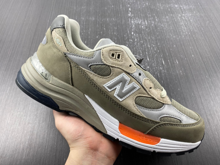 New Balance M992WT