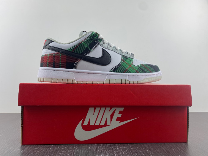 Nike Dunk Low Tartan Plaid DV0827-100