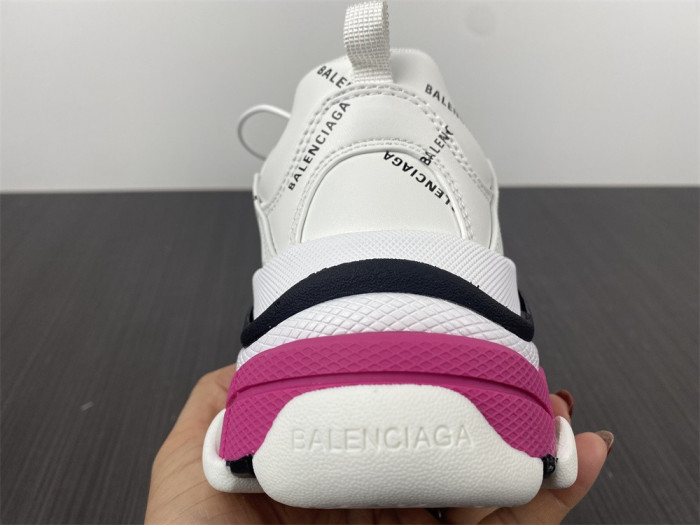 BLCG SNEAKER TRIPLE.S.