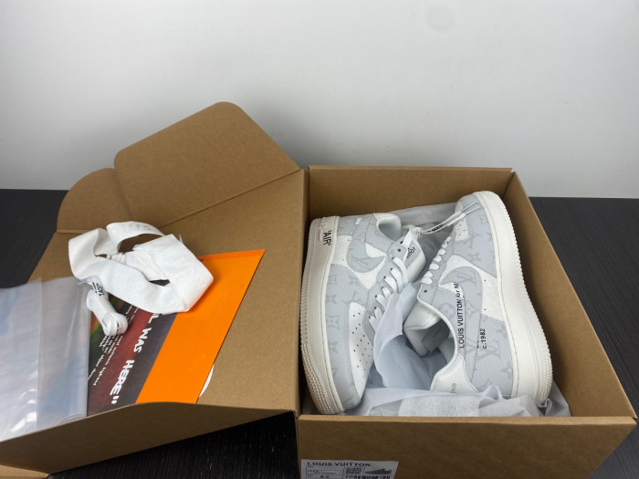 NIKE AIR FORCE 1 LOW BY VIRGIL ABLOH