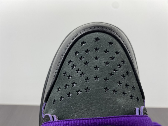 Familia x Nike SB Dunk Low 