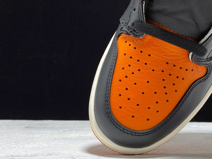 AIR JORDAN 1 RETRO HIGH OG “SHATTERED BACKBOARD”555088-005