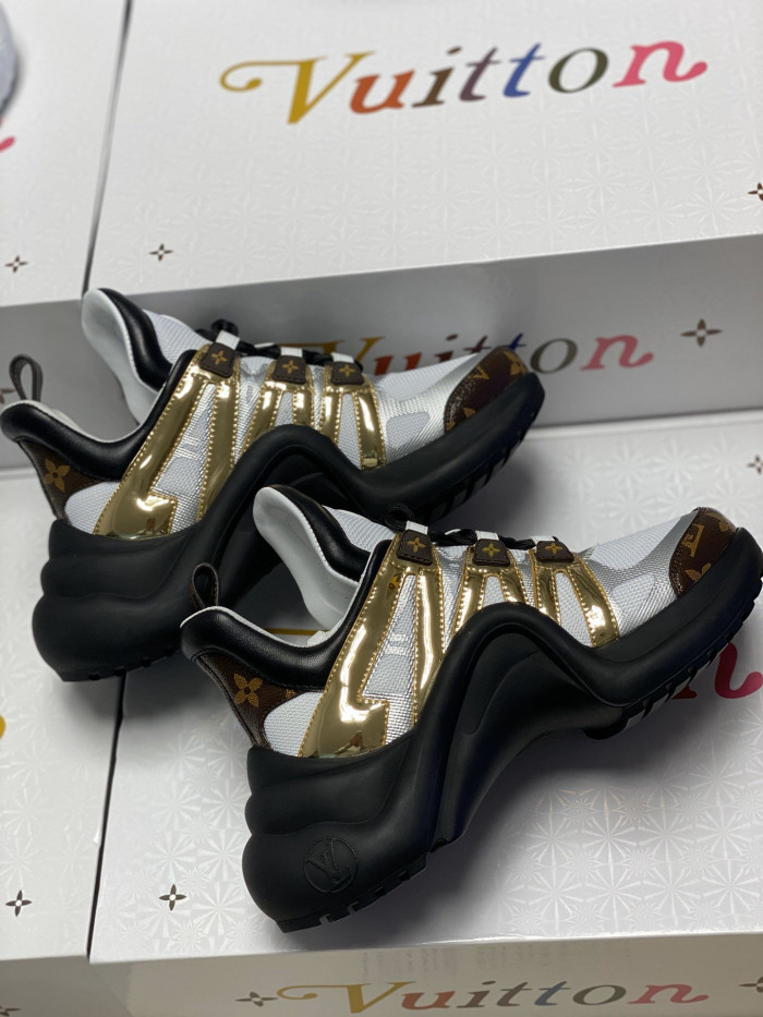 LO1_VTS ARCHLIGHT SNEAKER