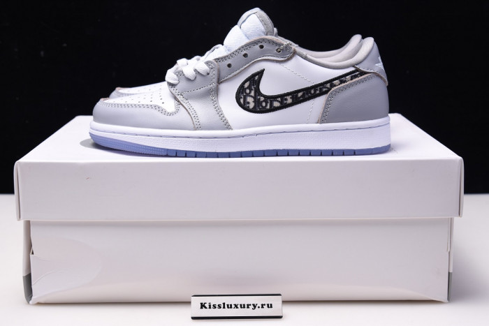 AIR JORDAN 1 Low OG CN8608 002
