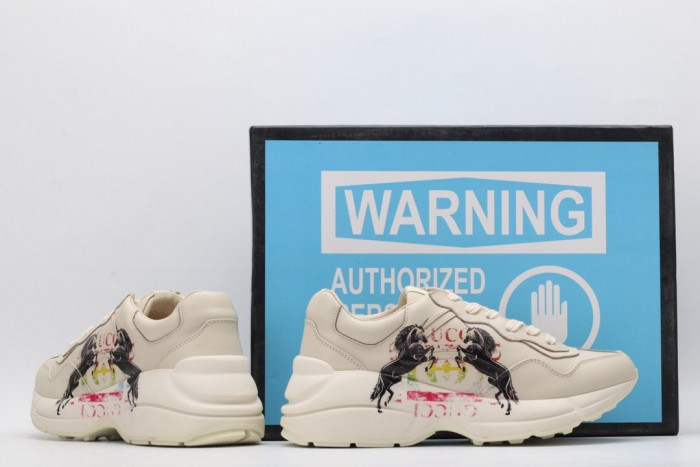 Gvc*1 Rhyton Leather Sneaker