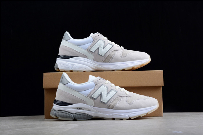 New Balance M7709CV