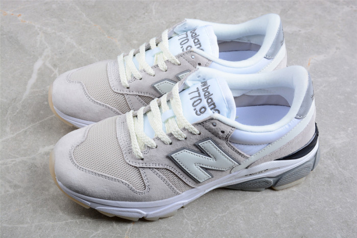 New Balance M7709CV