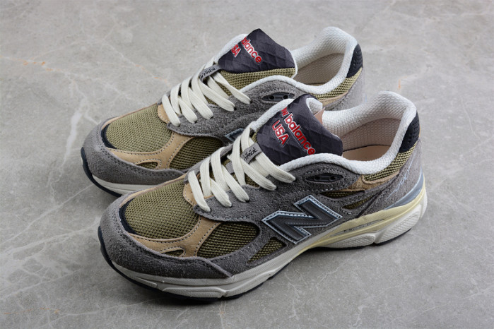 New Balance M990TG3