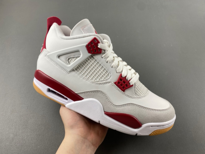 Nike SB x Air Jordan 4 Varsity Red DR5415-106