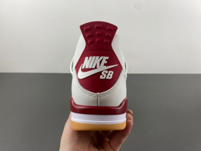 Nike SB x Air Jordan 4 Varsity Red DR5415-106